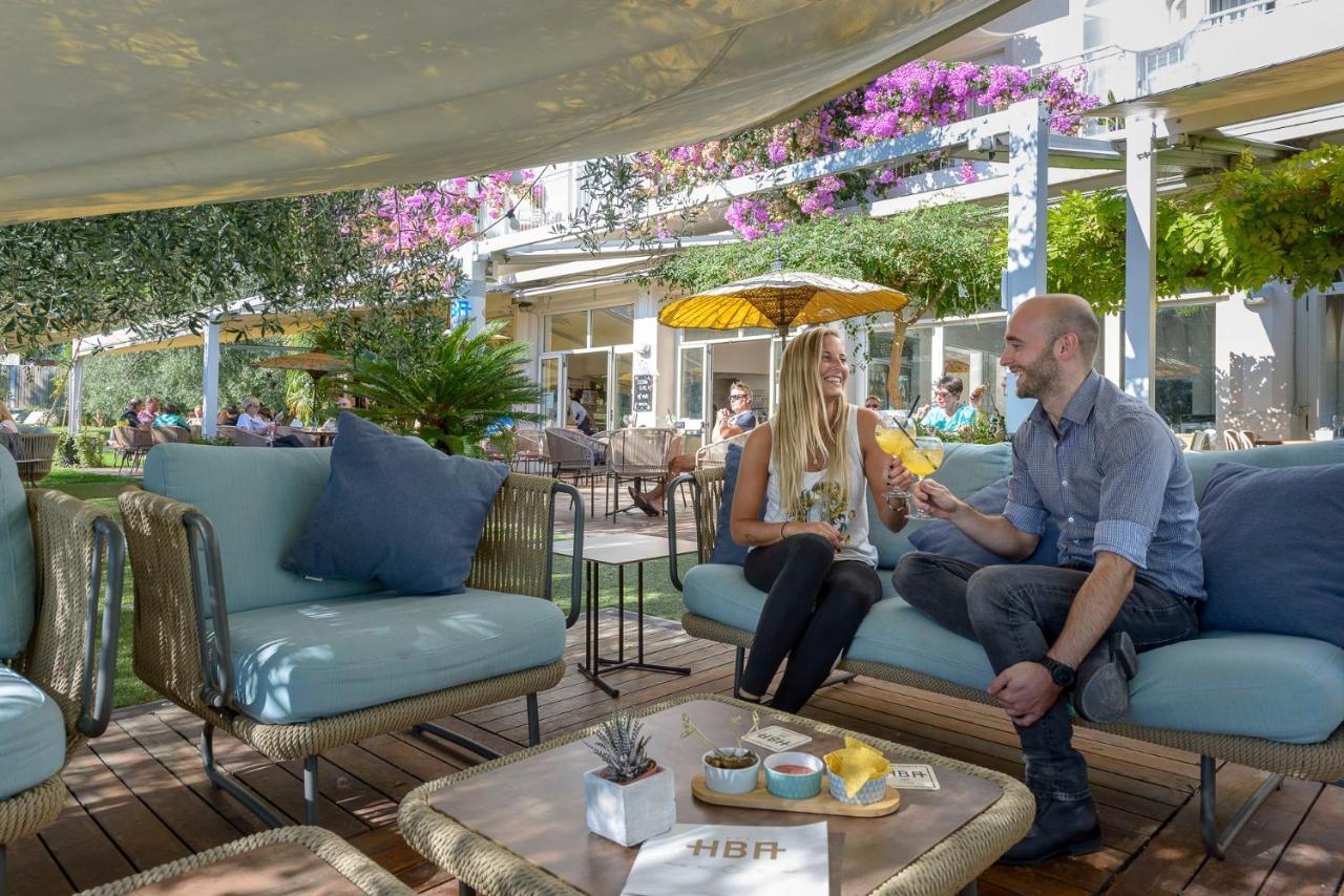 Hotel Baia Azzurra - Lake Front 토르볼레 외부 사진